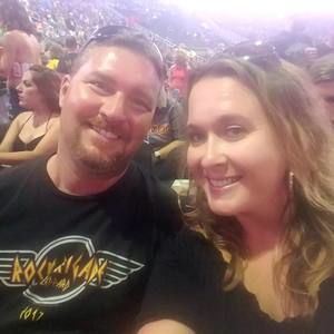 Meet your Posher, Janelle